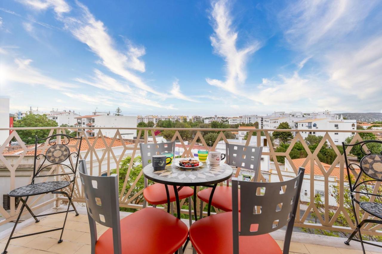 Peaceful 1 Bdr Apartment W/ Balcony By Lovelystay Almancil Extérieur photo