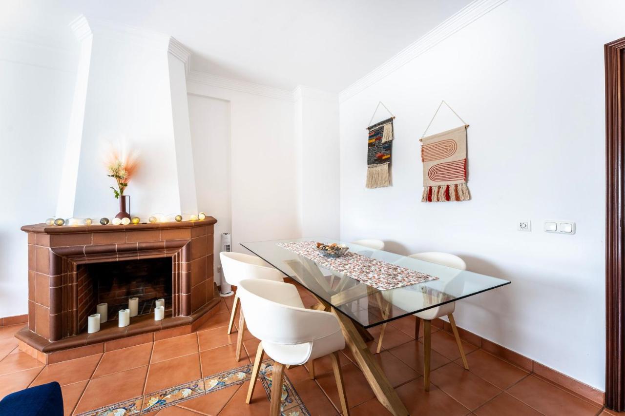 Peaceful 1 Bdr Apartment W/ Balcony By Lovelystay Almancil Extérieur photo
