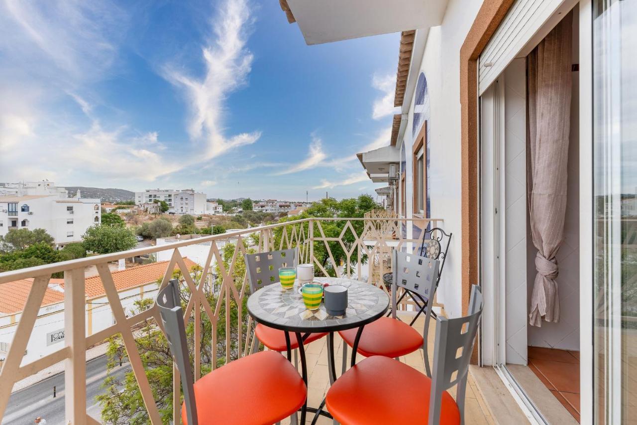 Peaceful 1 Bdr Apartment W/ Balcony By Lovelystay Almancil Extérieur photo